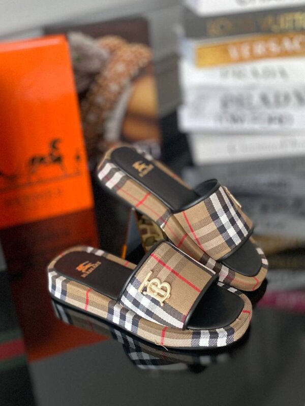 chaussures femmes BURBERRY